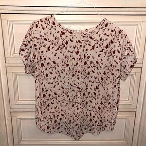 Maurices cuff sleeve, back zip blouse.